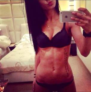 Local profile photo of Angelica, 18, in Illinois