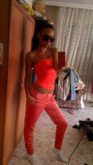 Kari, age 25, local profile image in Illinois