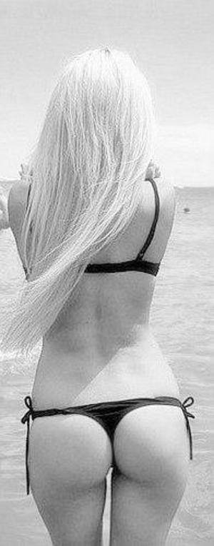 Jenny, 30, profile image for California dating page