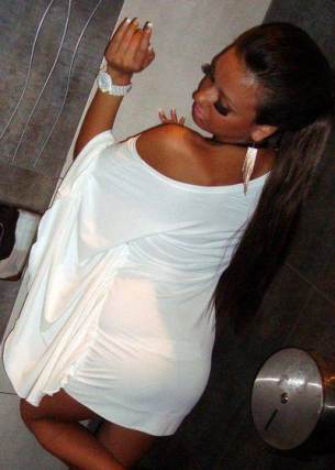 Dating profile image of Angel, age 22, California