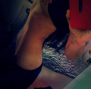 Valencia, 24, profile image for California dating page