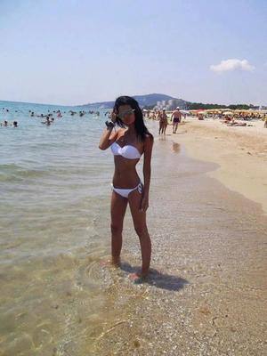 Meet Georgina (26) from California | Explicit Casual Dating