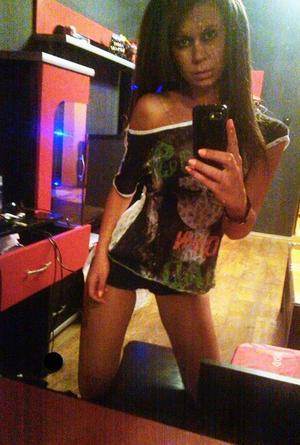 Profile photo for Selina, 22, Oregon adult dating