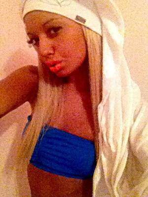 Adult dating profile photo of Kallie (19) in Calgary, ALB