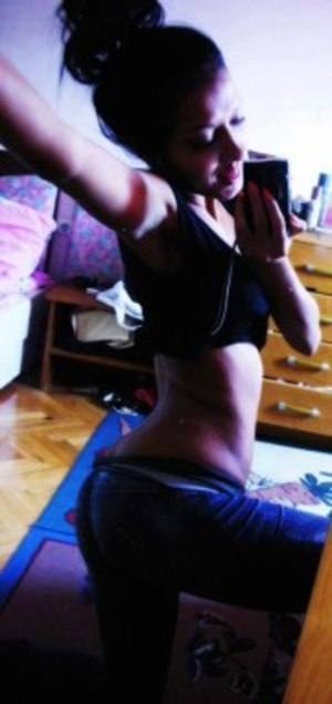 Meet Nadine (22) from California | Explicit Casual Dating