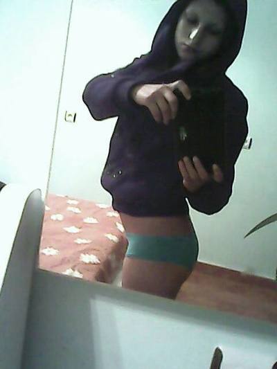 Connect with Gillian (25) | Washington Adult Fun