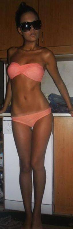 Meet Corinne (20) from Quebec | Explicit Casual Dating