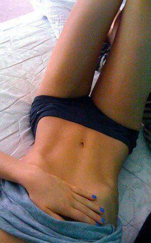 Photo of Kierra (19) from Washington, DC dating profile