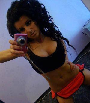 Meet Valeria (18) from California | Explicit Casual Dating