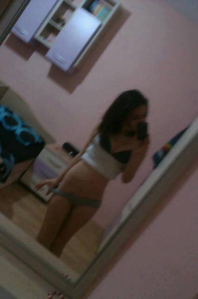 Julia, 29, Virginia | No-Nonsense Hookup Profile