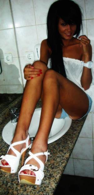 Connect with Olivia (30) | California Adult Fun