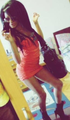 Meet Lara (22) from Virginia | Explicit Casual Dating