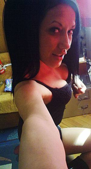 Photo of Lorraine (27) from Newark, NJ dating profile