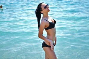 Ellie from New York is interested in nsa sex with a nice, young man