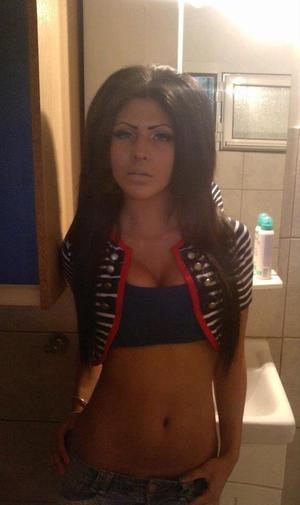 Looking for local cheaters? Take Kristin from Virginia home with you