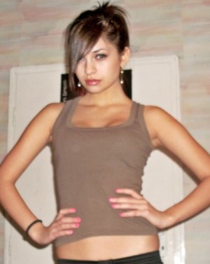 Francesca from Mississippi is interested in nsa sex with a nice, young man