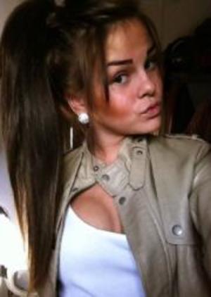 Chanel from California is interested in nsa sex with a nice, young man