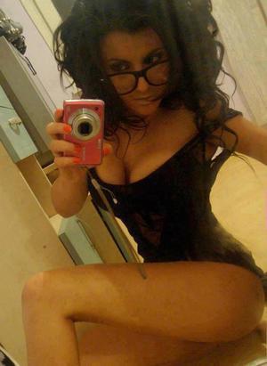 Aubrey from New York is looking for adult webcam chat