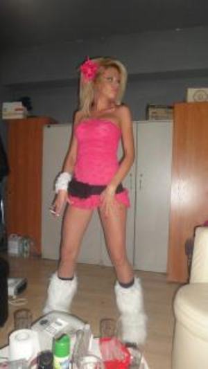 Kate is a cheater looking for a guy like you!