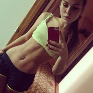 Alease from North Carolina is looking for adult webcam chat