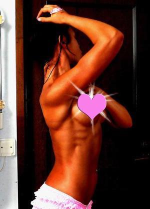 Meet local singles like Liana from Illinois who want to fuck tonight