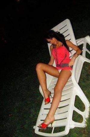 Looking for girls down to fuck? Yuliana from Oregon is your girl