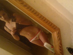 Meet local singles like Kenia from California who want to fuck tonight