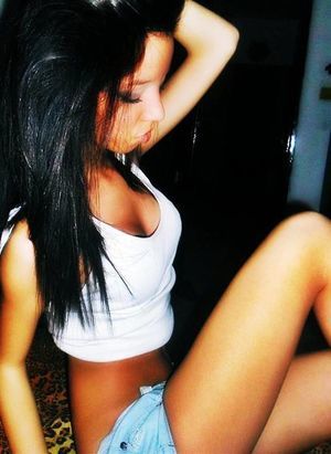 Shelby is a cheater looking for a guy like you!