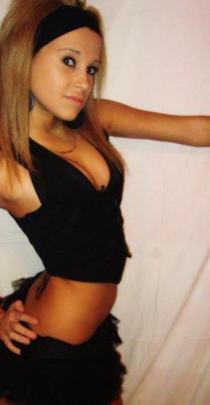 Christiana from Wisconsin is the best local fuck buddy you can ever find