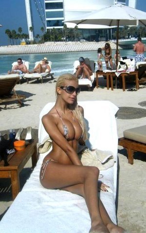 Angelique is a cheater looking for a guy like you!