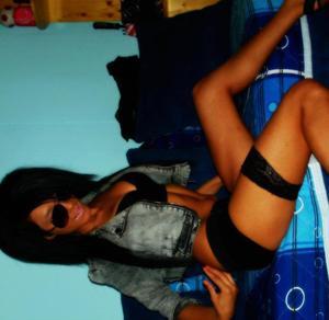 Kanesha from Michigan is interested in nsa sex with a nice, young man
