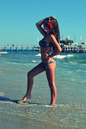 Looking for local cheaters? Take Janiyah from Texas home with you