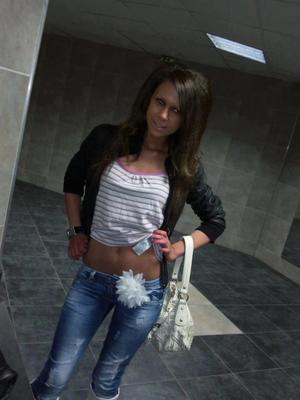 Kristen from California is interested in nsa sex with a nice, young man
