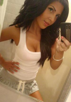 Meri is a cheater looking for a guy like you!