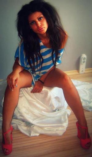 Escorts like Stefanie are down to fuck you now!