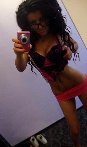 Brynn from Washington is looking for adult webcam chat