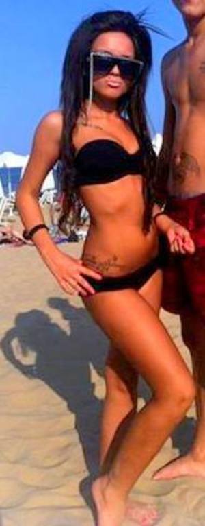 Looking for local cheaters? Take Kathryn from Maryland home with you