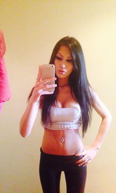 Adeline from Indiana is looking for adult webcam chat