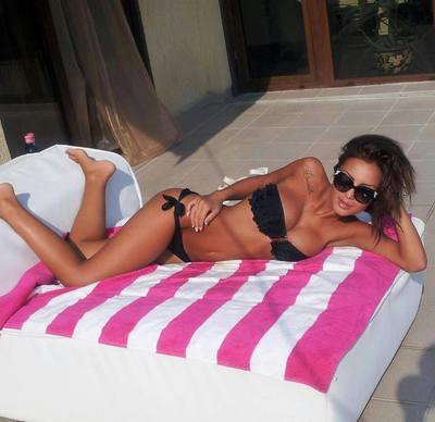 Shelley from California is looking for adult webcam chat