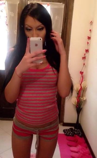 Bailey is a cheater looking for a guy like you!