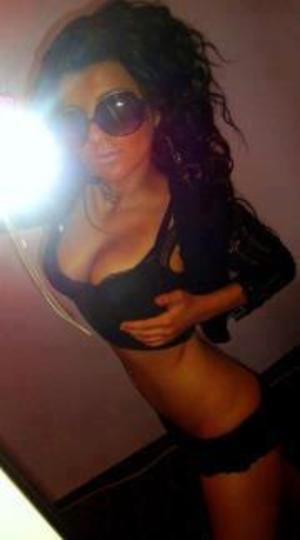 Meet local singles like Samara from Louisiana who want to fuck tonight
