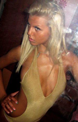 Nicolle from Wyoming is looking for adult webcam chat