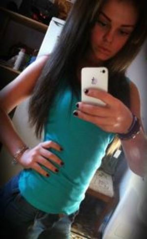 Looking for girls down to fuck? Holly from Illinois is your girl