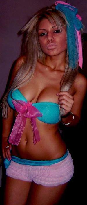 Looking for local cheaters? Take Martha from Florida home with you