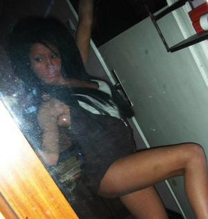 Looking for local cheaters? Take Karla from Missouri home with you
