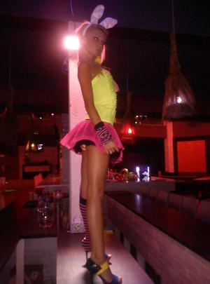 Meet local singles like Mia from California who want to fuck tonight