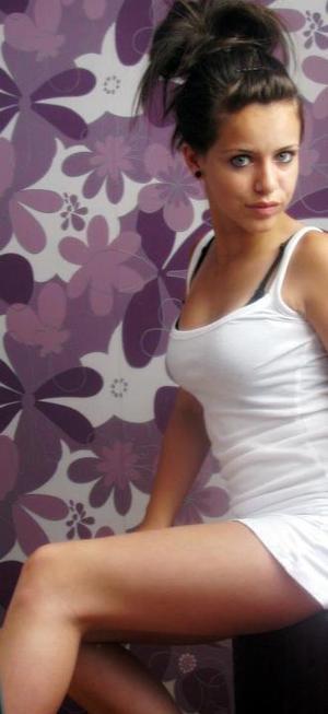 Baby is a cheater looking for a guy like you!