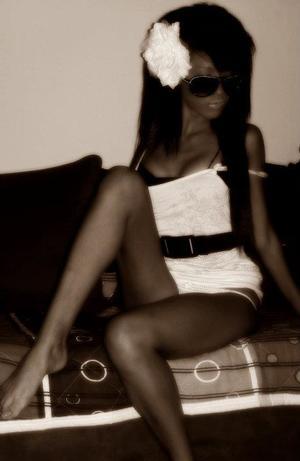 Meet local singles like Lara from New York who want to fuck tonight
