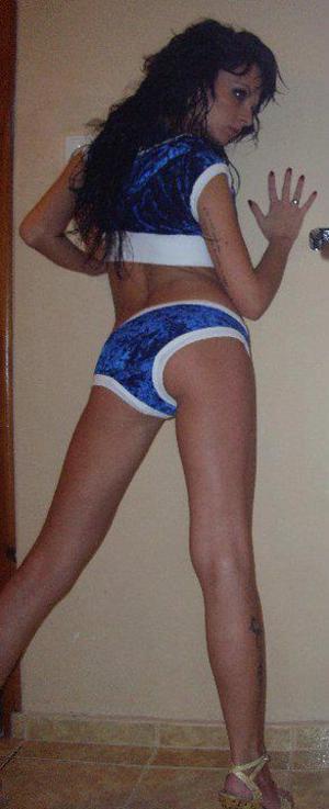 Alona from New Jersey is looking for adult webcam chat