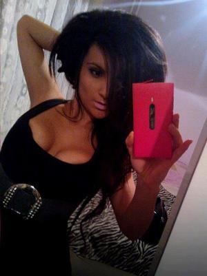 Carissa is a cheater looking for a guy like you!